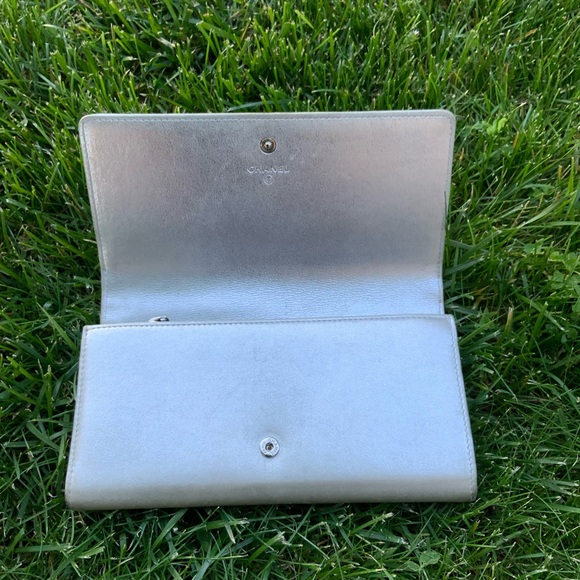 Authentic Chanel timelessness Silver Metallic Flap Wallet. - Picture 6 of 16